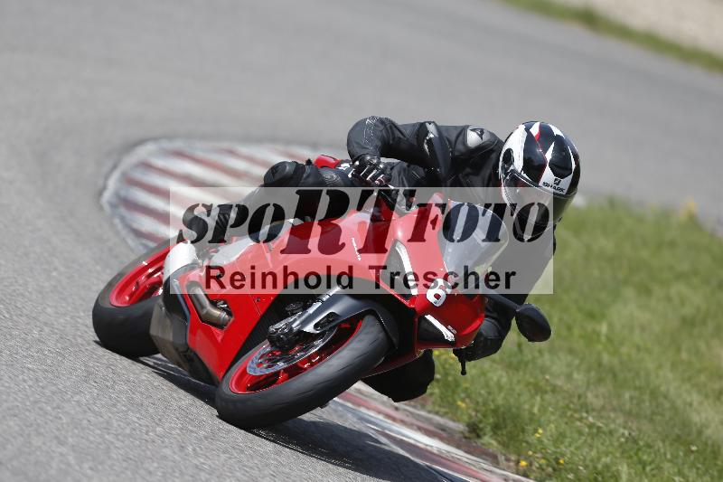 /27 12.06.2025 Ducati Schweiz Trackday Warmup  ADR/blau-bleu/6